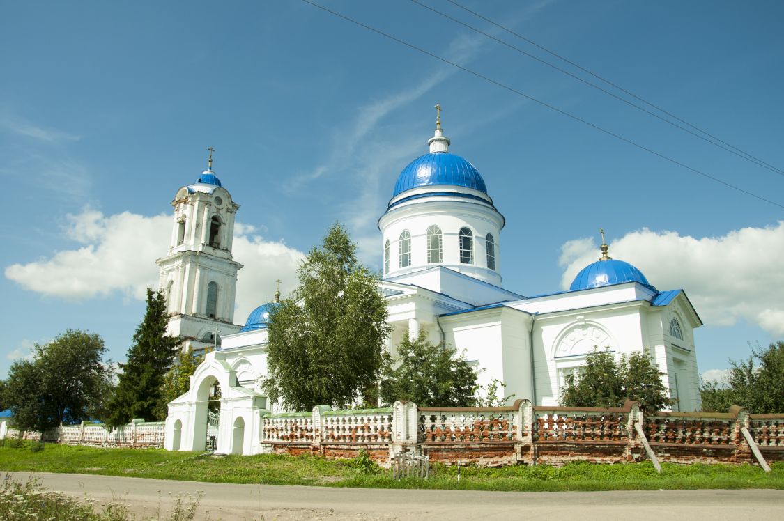 Красный Бор. Церковь Троицы Живоначальной. фасады