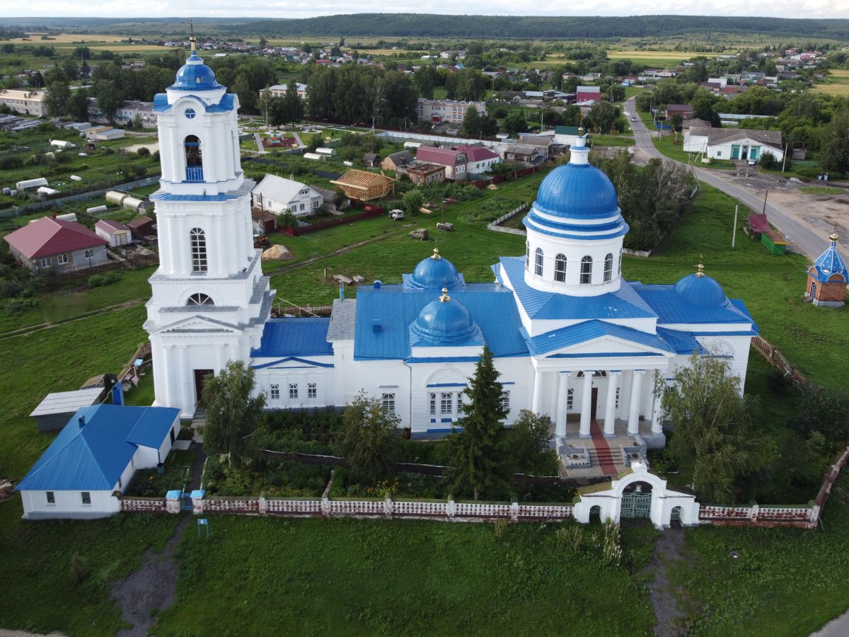 Красный Бор. Церковь Троицы Живоначальной. фасады