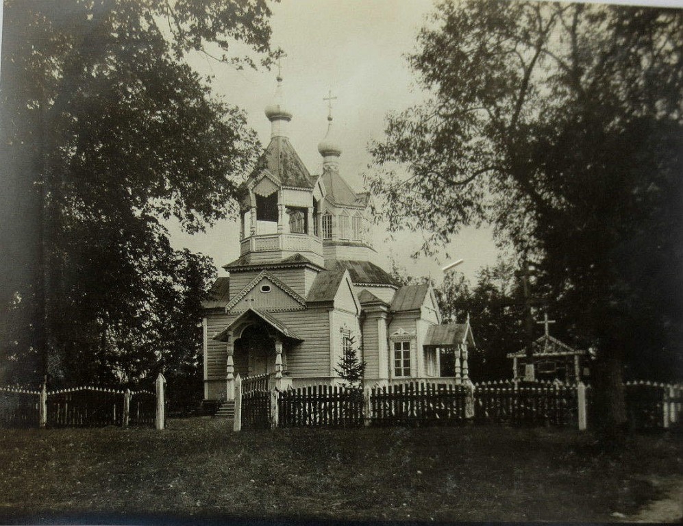Церковь Покрова Пресвятой Богородицы, Хабовичи (Кобринский район, Беларусь, Брестская область). архивная фотография, фото с сайта http://globus.tut.by/habovichi/index.htm#church