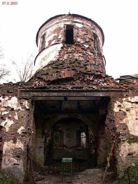 Церковь Михаила Архангела, Боровно (Окуловский район, Новгородская область). архитектурные детали