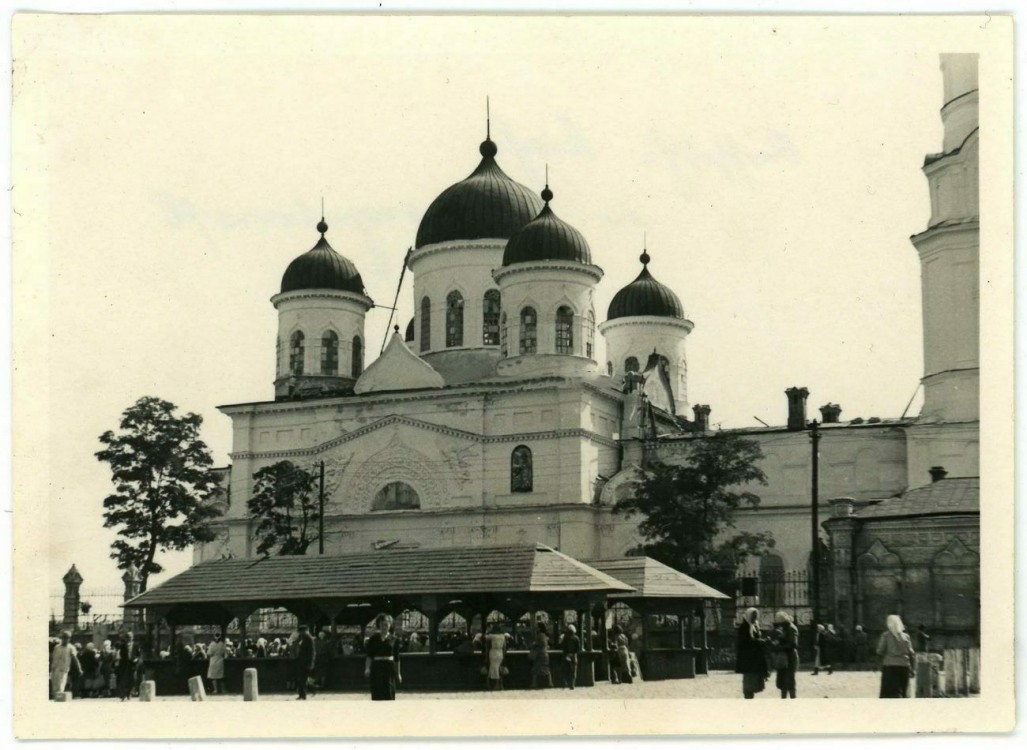 Днепр. Кафедральный собор Троицы Живоначальной. архивная фотография, Фрагмент северного фасада. Фото 1942 г. с аукциона e-bay.de