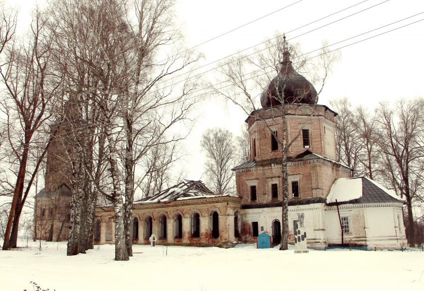 Церковь Спаса Нерукотворного Образа, Ошеть (Сунский район, Кировская область). фасады