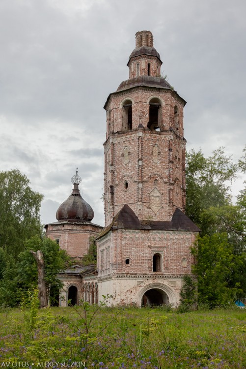 Церковь Спаса Нерукотворного Образа, Ошеть (Сунский район, Кировская область). фасады
