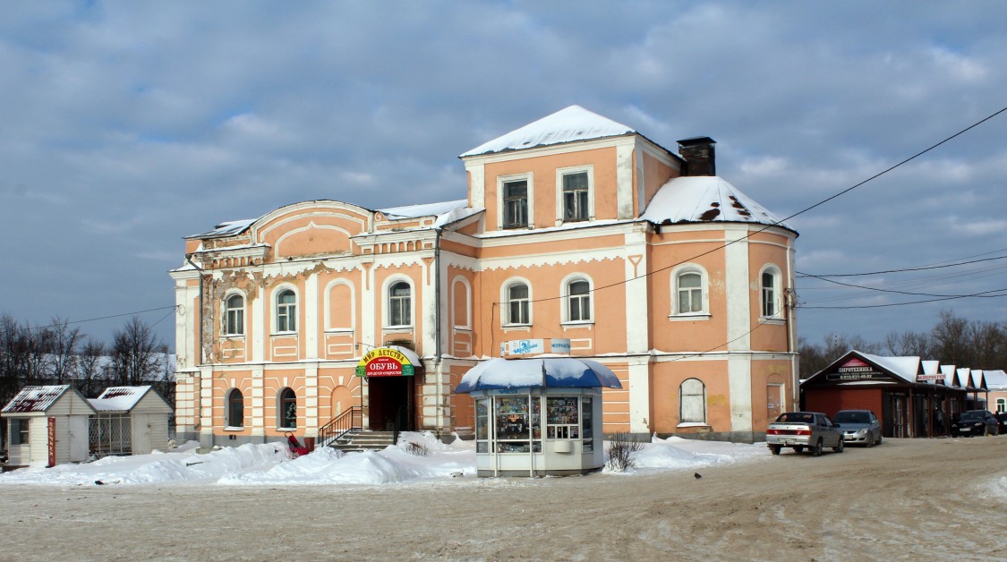 Церковь Спаса Нерукотворного Образа, Кашин (Кашинский городской округ, Тверская область). общий вид в ландшафте