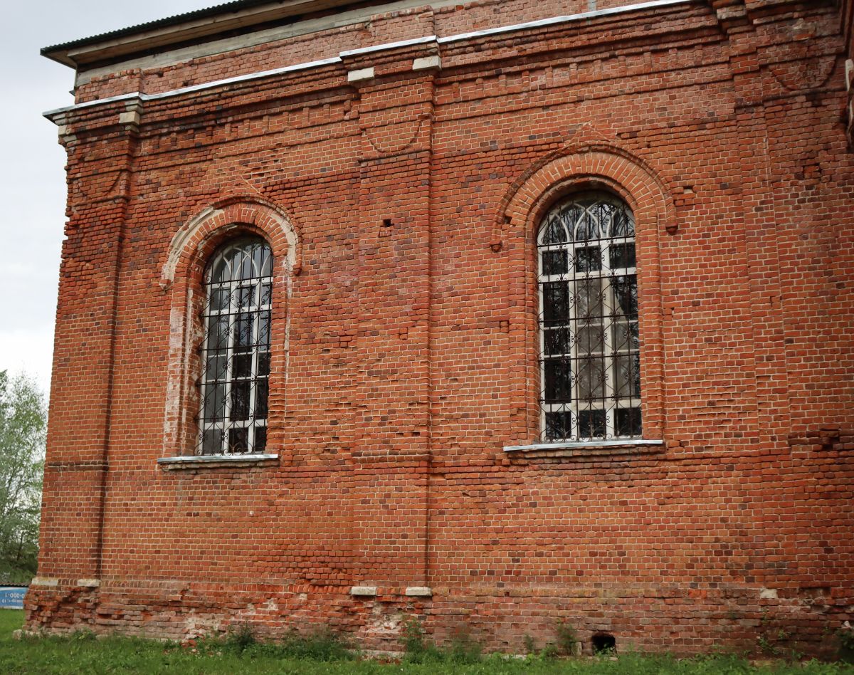 Церковь Тихвинской иконы Божией Матери (?), Колычёво (Клепиковский район, Рязанская область). архитектурные детали, Фрагмент южного фасада