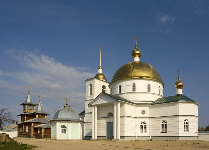 Остров. Симанский Спасо-Казанский монастырь. фасады