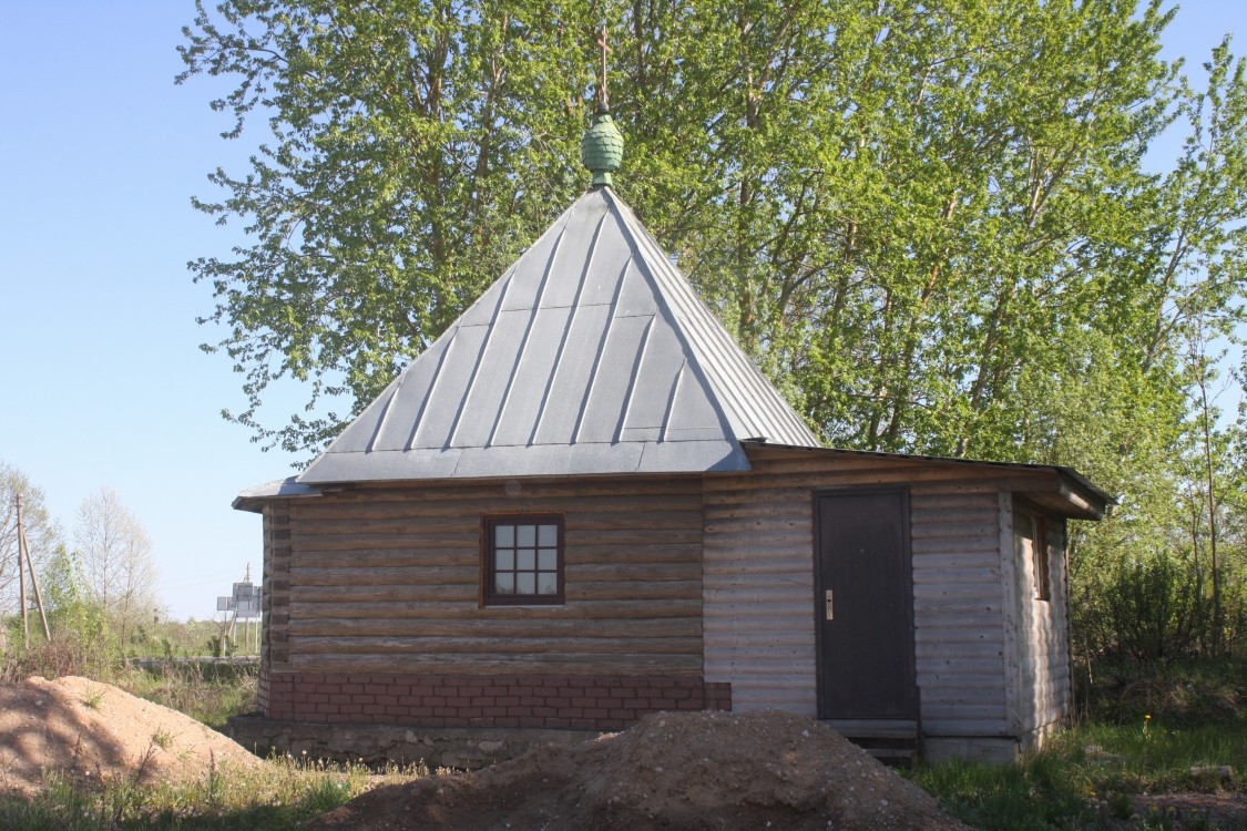 Новгородка. Неизвестная часовня. фасады