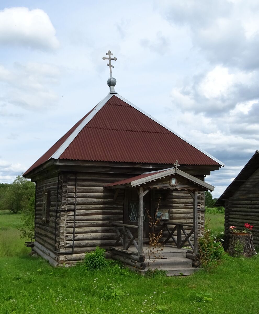 Часовня Нила Столобенского, Залазы (Струго-Красненский район, Псковская область). фасады, Часовня Нила Столобенского.