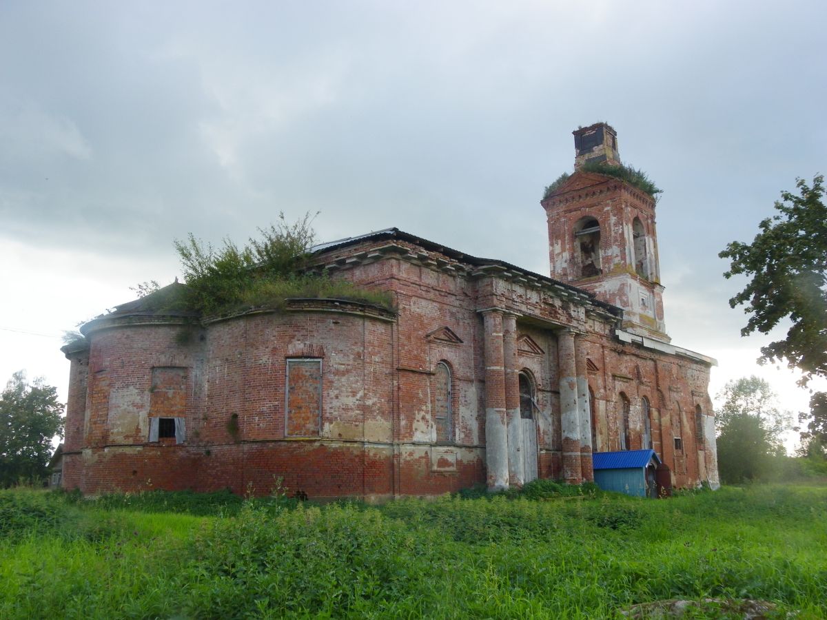 Церковь Троицы Живоначальной, Менюша (Шимский район, Новгородская область). фасады