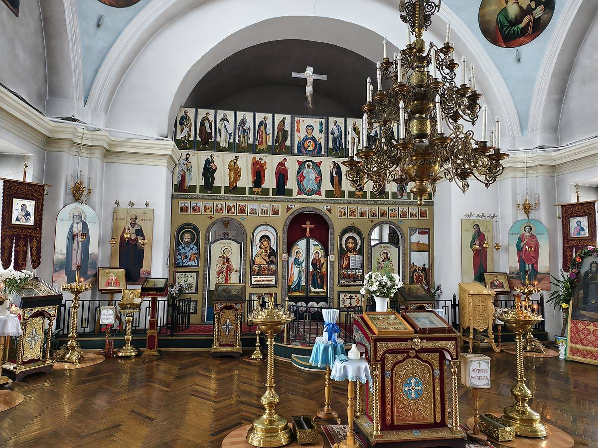 Алтарь и центральная часть основного объёма верхнего храма, интерьер и убранство. Церковь Илии Пророка, Торжок (Торжокский район и г. Торжок, Тверская область)