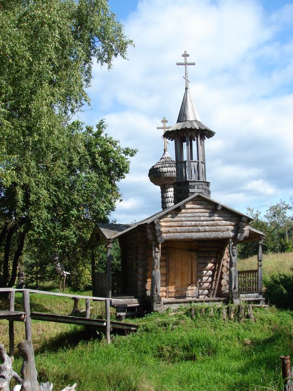 Часовня Серафима Саровского, Боровики (Демидовский район, Смоленская область). фасады