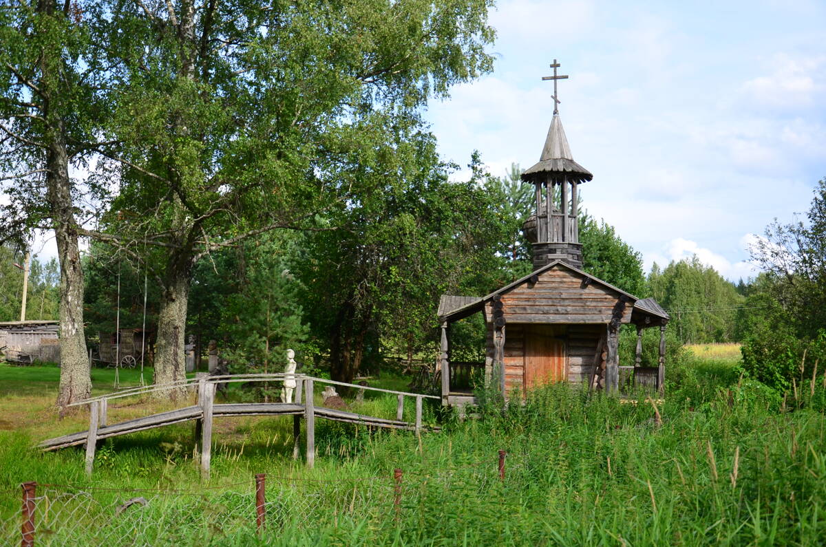 Часовня Серафима Саровского, Боровики (Демидовский район, Смоленская область). фасады