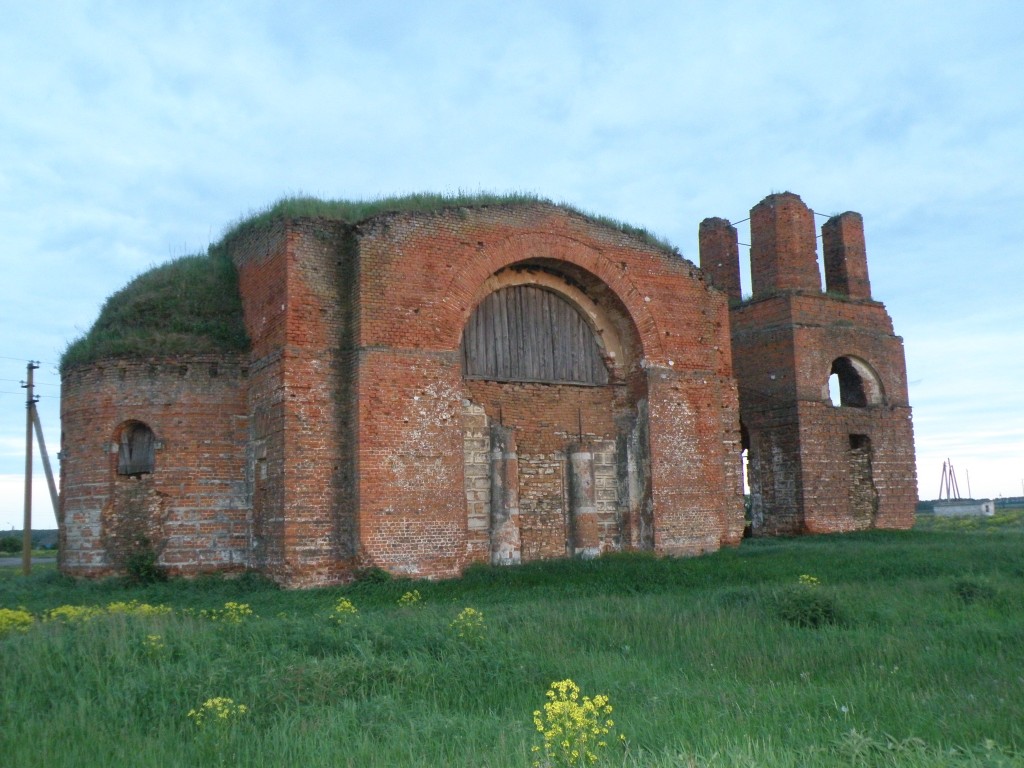 Церковь Михаила Архангела, Новомихайловка (Корсаковский район, Орловская область). фасады