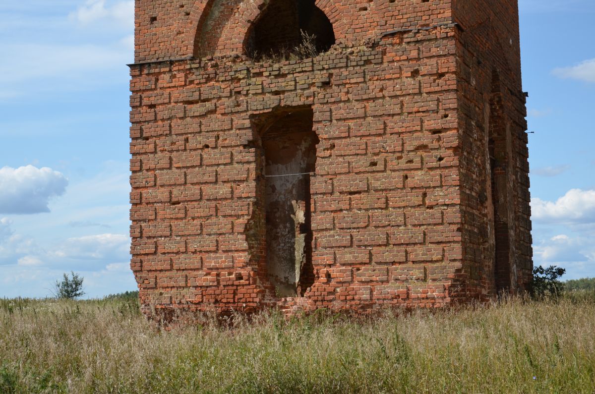 Церковь Михаила Архангела, Новомихайловка (Корсаковский район, Орловская область). архитектурные детали