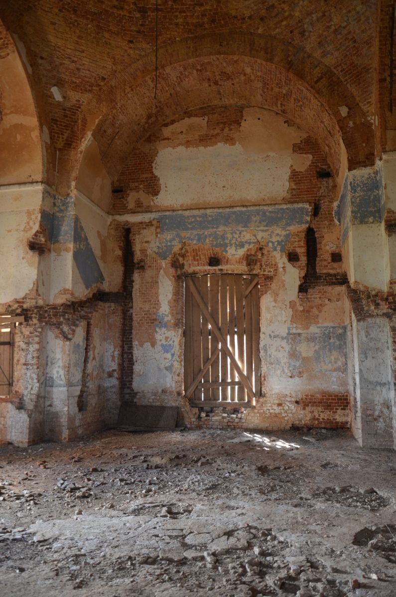 Церковь Михаила Архангела, Новомихайловка (Корсаковский район, Орловская область). интерьер и убранство, Западная стена