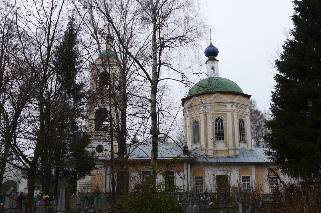 Церковь Покрова Пресвятой Богородицы, Покров (Рыбинский район, Ярославская область). фасады, Вид с юга
