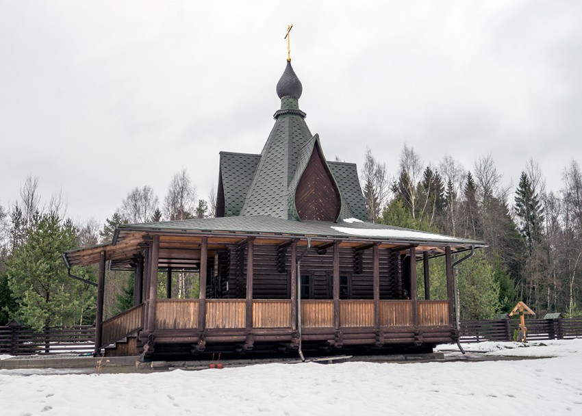 Коркино. Троицкая Александро-Невская лавра. Скит Андрея Первозванного. Церковь Зосимы и Савватия Соловецких. фасады, Вид с южной стороны.