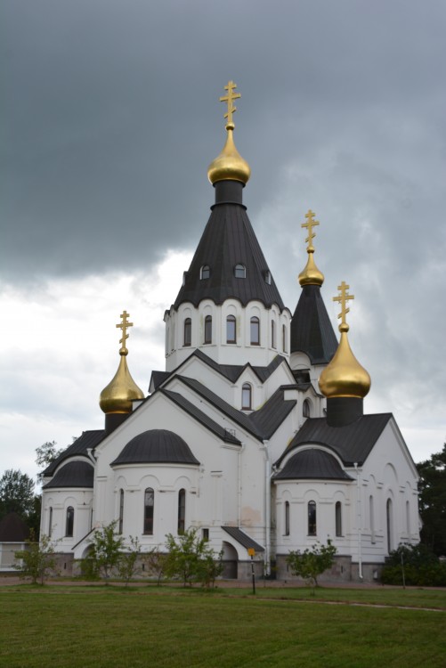 Собор Троицы Живоначальной, Усть-Луга (Кингисеппский район, Ленинградская область). фасады