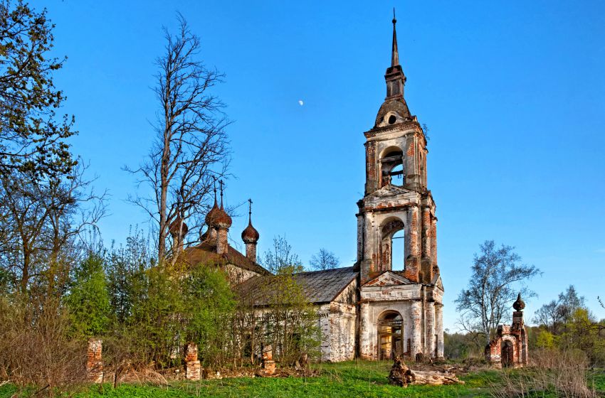 Церковь Троицы Живоначальной, Красное Сумароково (Нерехтский район, Костромская область). фасады
