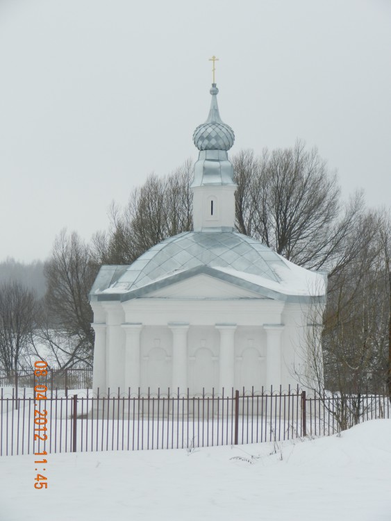 Часовня Успения Пресвятой Богородицы, Сидоровское (Красносельский район, Костромская область). общий вид в ландшафте