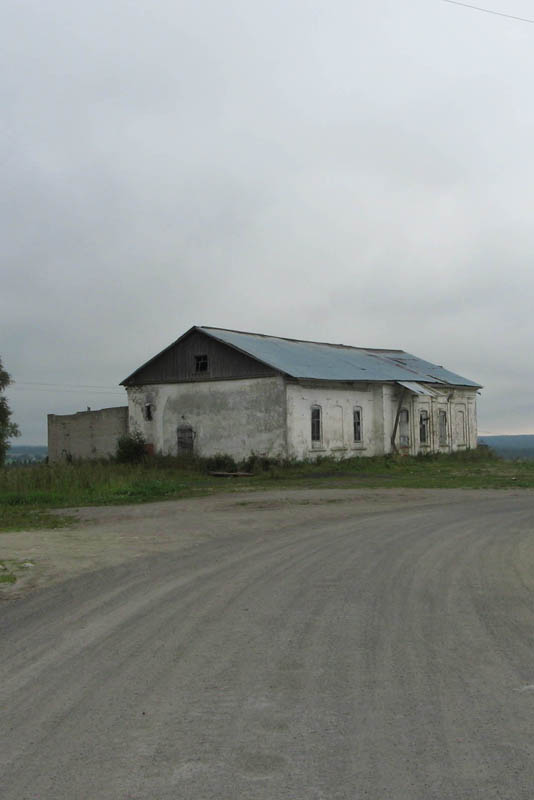 Воскресенское (Югское сельское поселение). Церковь Воскресения Христова. общий вид в ландшафте