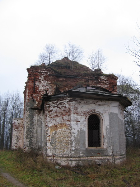 Церковь Благовещения Пресвятой Богородицы, Усищево (Череповецкий район, Вологодская область). общий вид в ландшафте