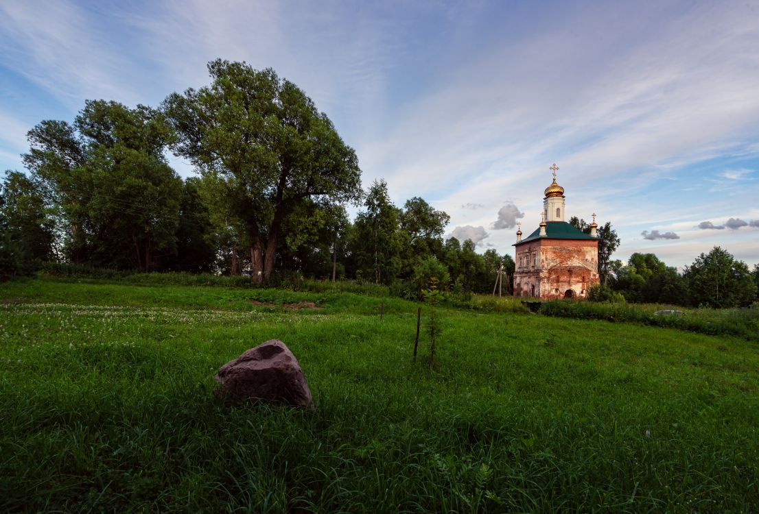 Козохта. Церковь Богоявления Господня. общий вид в ландшафте, Фото со стороны поселка