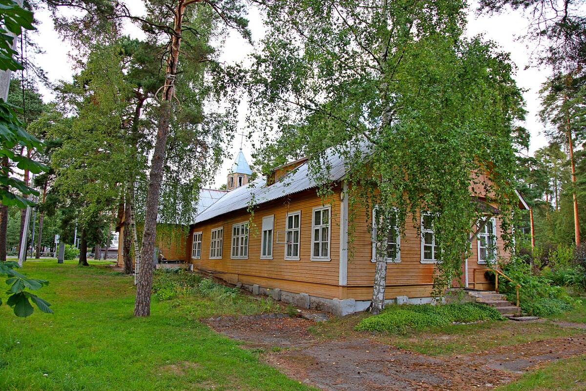 Церковь Пантелеимона Целителя, Сосновый Бор (Сосновый Бор, город, Ленинградская область). фасады