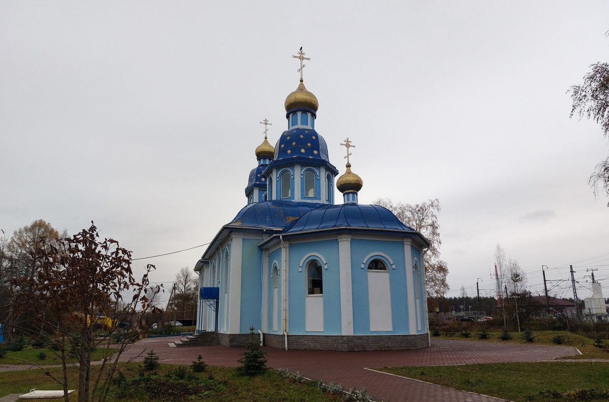 Церковь Казанской иконы Божией Матери, Ушаки (Тосненский район, Ленинградская область). фасады