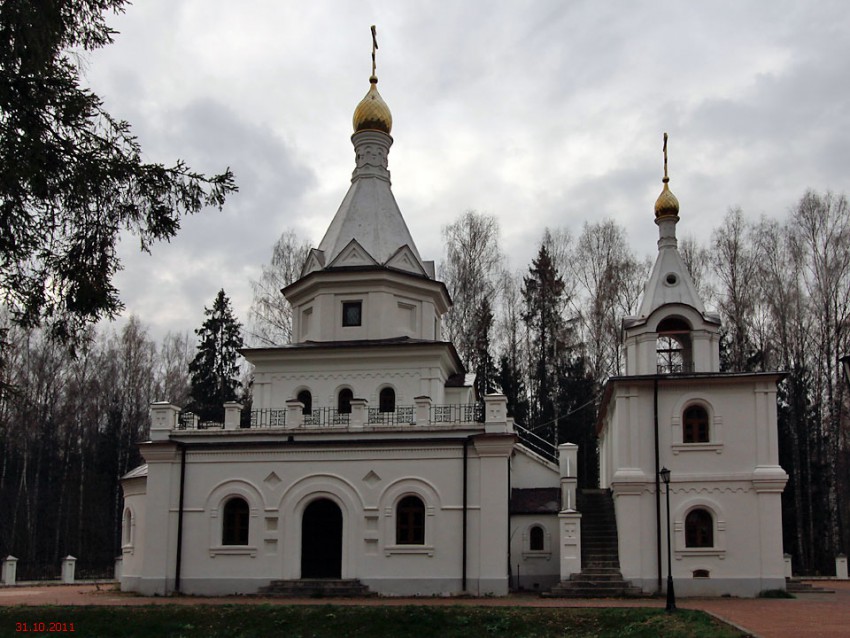 Дубна. Церковь Всех Святых, в земле Российской просиявших. фасады