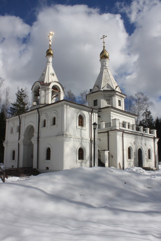 Дубна. Церковь Всех Святых, в земле Российской просиявших. фасады