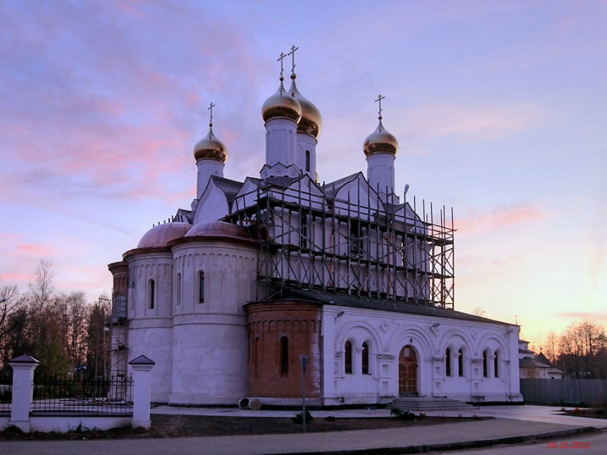 Дубна. Церковь Рождества Иоанна Предтечи. фасады