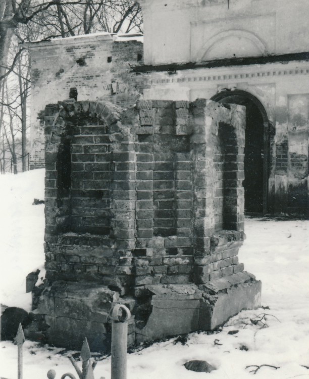 Неизвестная часовня, Троица-Вязники (Талдомский городской округ и г. Дубна, Московская область). фасады