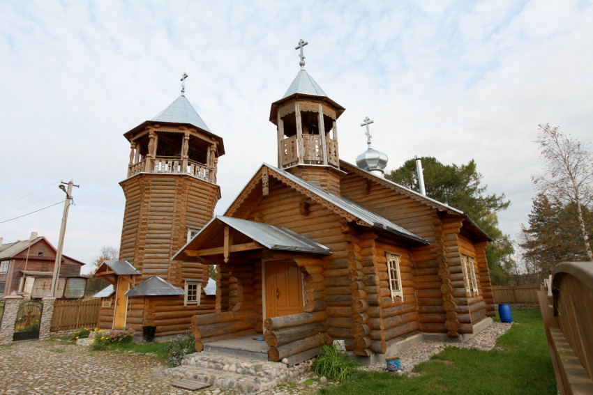 Церковь Боголюбской иконы Божией Матери, Люговичи (Лодейнопольский район, Ленинградская область). фасады