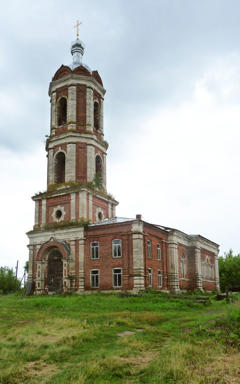 Тырново. Церковь Покрова Пресвятой Богородицы. фасады