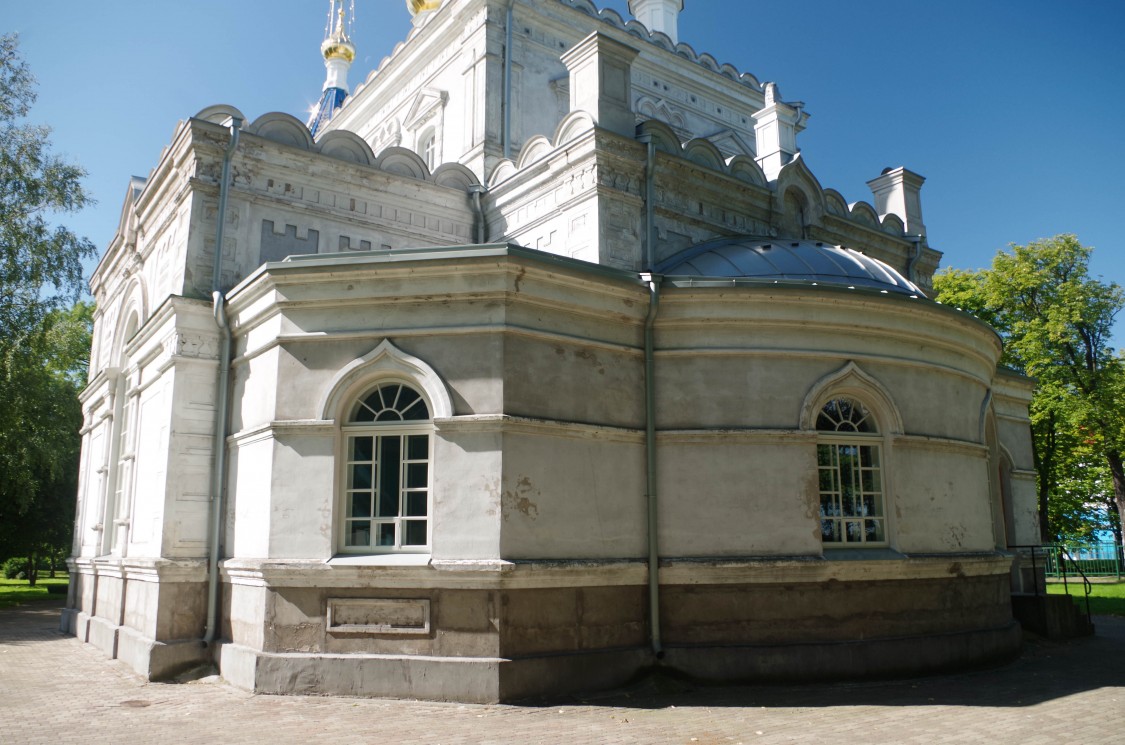 Церковь Николая Чудотворца, Вентспилс (Вентспилсский край и г. Вентспилс, Латвия). архитектурные детали, Алтарная часть собора.