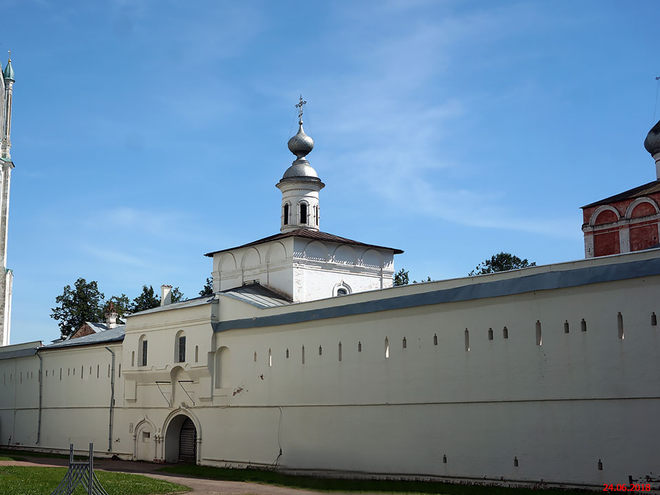 Надвратная Церковь в Великом Новгороде