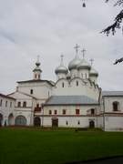 Вологда. Воздвижения Креста Господня на Архиерейском двору, надвратная церковь