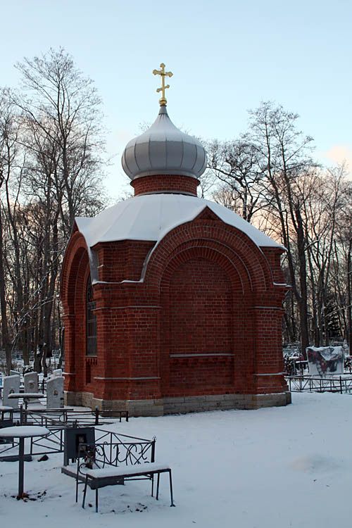 Часовня Параскевы Ковригиной, Кронштадт (Санкт-Петербург, Кронштадтский район, г. Санкт-Петербург). общий вид в ландшафте