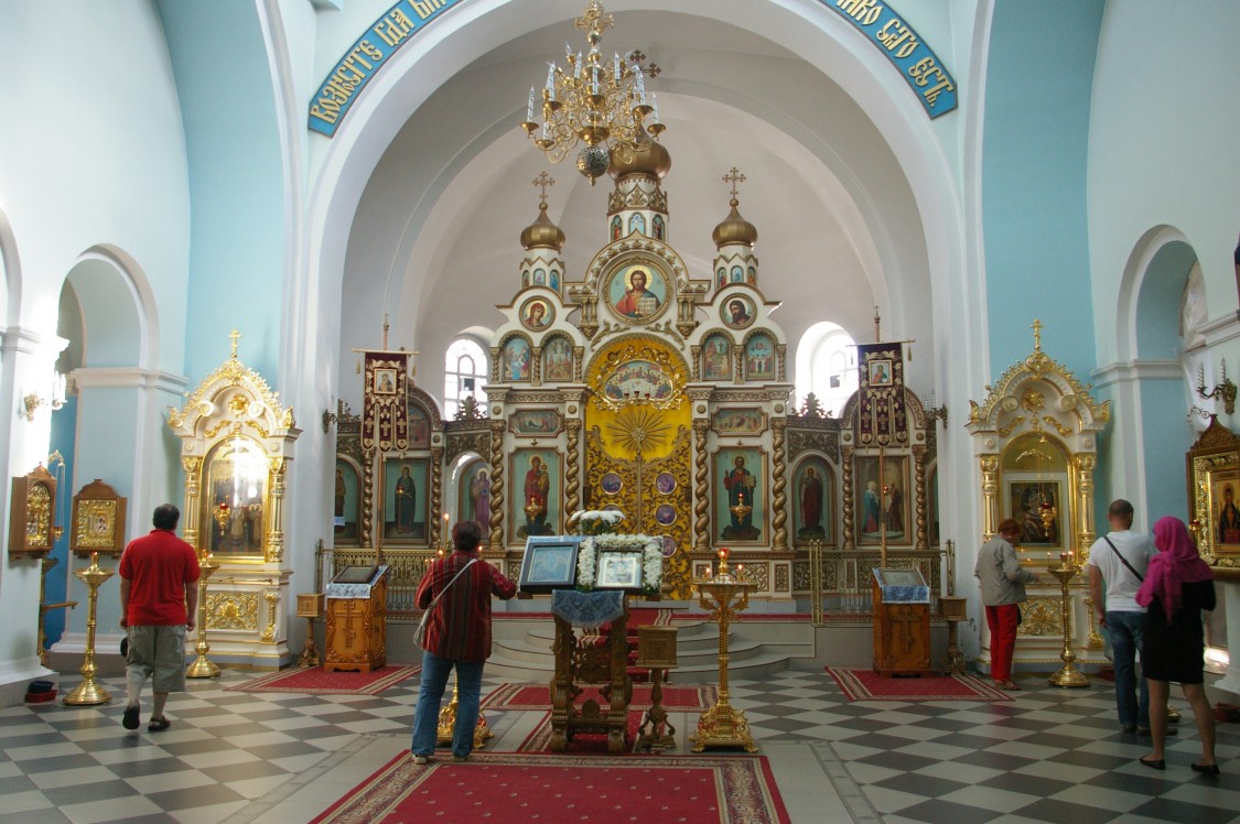 Собор Симеона и Анны, Елгава (Елгавский край, г. Елгава, Латвия). интерьер и убранство, Внутренний вид храма.