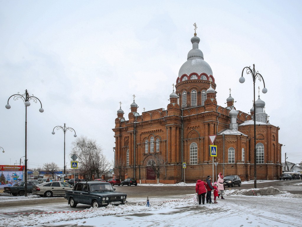Собор Троицы Живоначальной, Обоянь (Обоянский район, Курская область). фасады