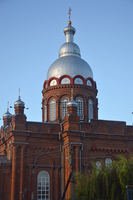 Собор Троицы Живоначальной, Обоянь (Обоянский район, Курская область). архитектурные детали