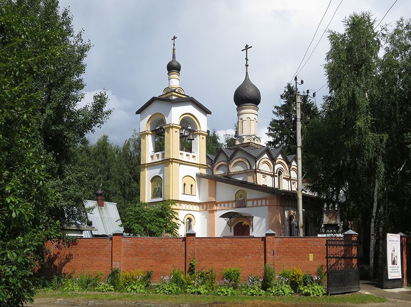 Тарасовка. Церковь Матроны Московской. фасады