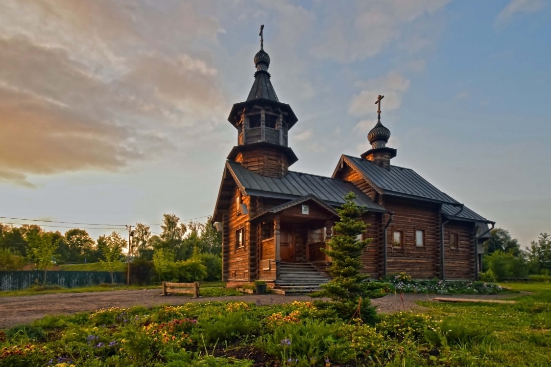 Медвежьи Озёра. Храм-часовня Алексия, человека Божия. фасады