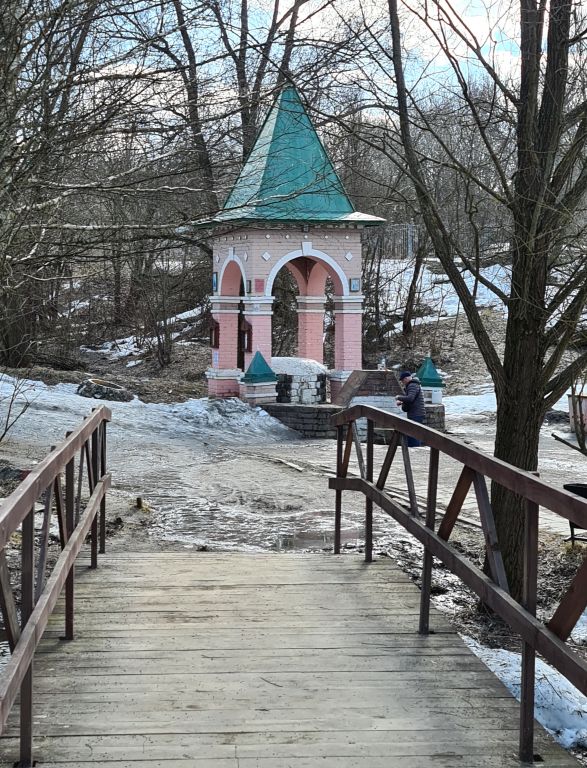 Часовня Сергия Радонежского в Тёплом Стане, Тёплый Стан (Юго-Западный административный округ (ЮЗАО), г. Москва). фасады, Вид с северо-запада