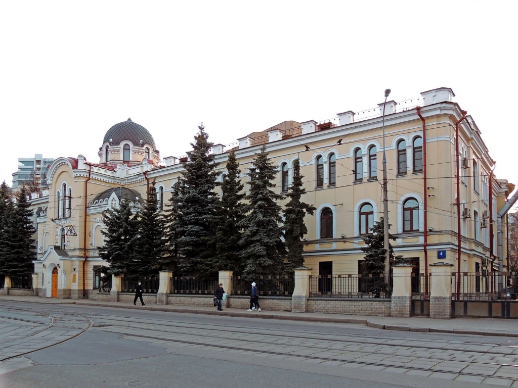 Якиманка. Домовая церковь Воскресения Словущего при бывшей Тарасовской богадельне. фасады