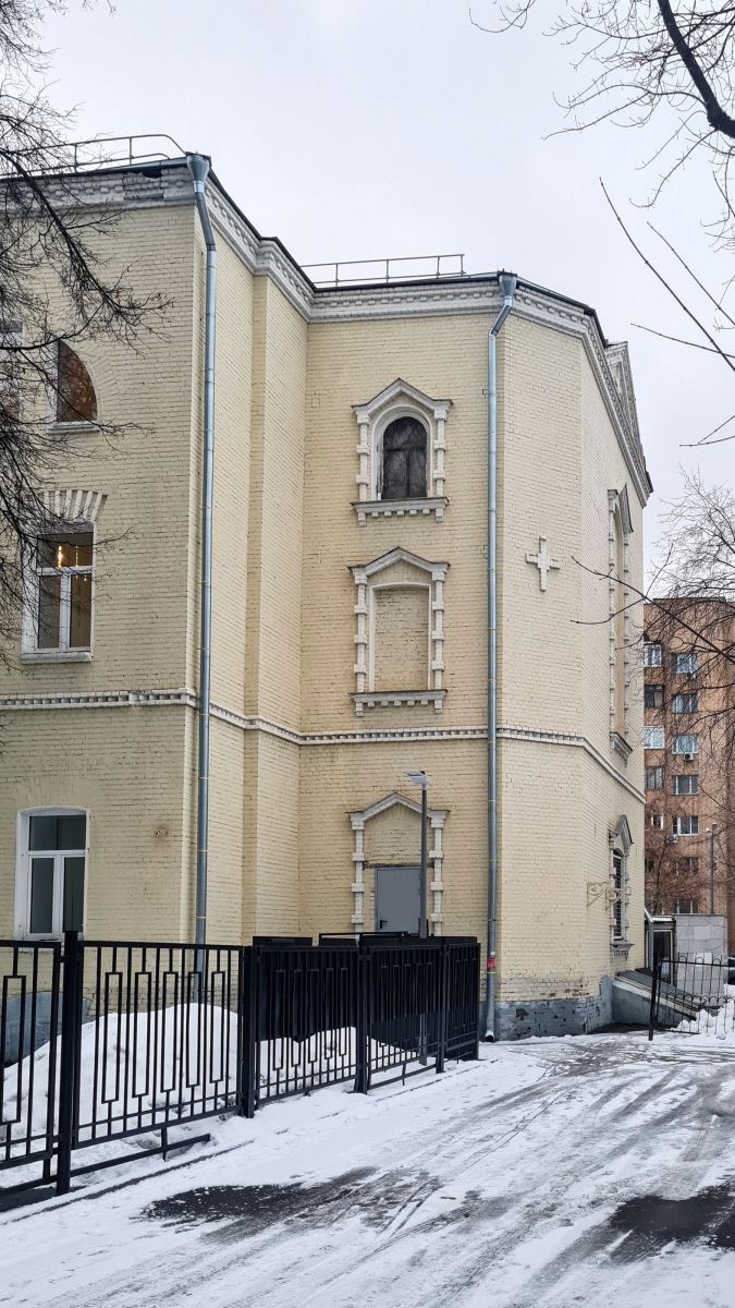 Домовая церковь Павла Латрийского при бывшем Арнольдо-Третьяковском училище, Донской (Южный административный округ (ЮАО), г. Москва). фасады