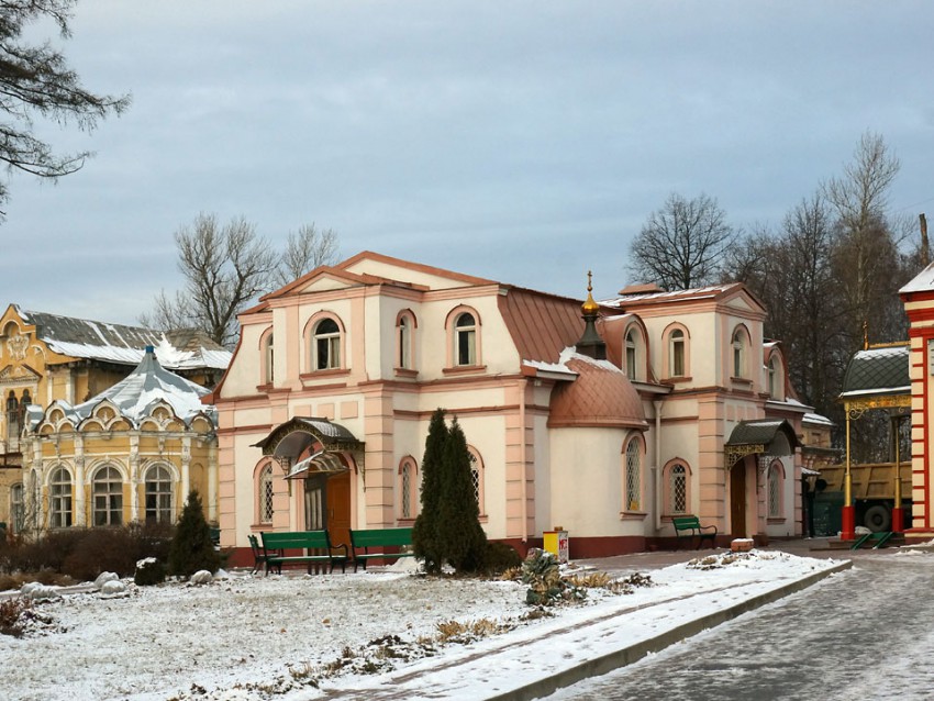 Лианозово. Крестильный храм Веры, Надежды, Любови и матери их Софии в Алтуфьеве. общий вид в ландшафте