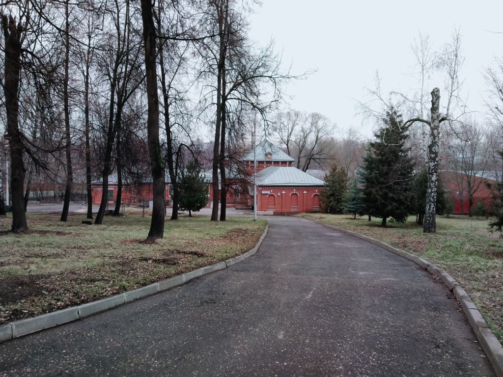 Церковь Иоанна Рыльского при Психиатрической больнице им. Н.А. Алексеева, Донской (Южный административный округ (ЮАО), г. Москва). фасады