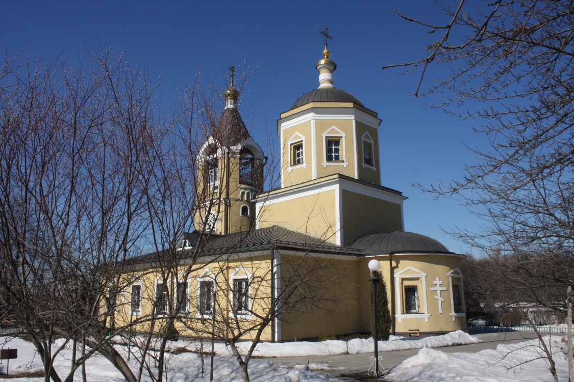 Церковь Троицы Живоначальной, Мосрентген (Новомосковский административный округ (НАО), г. Москва). фасады